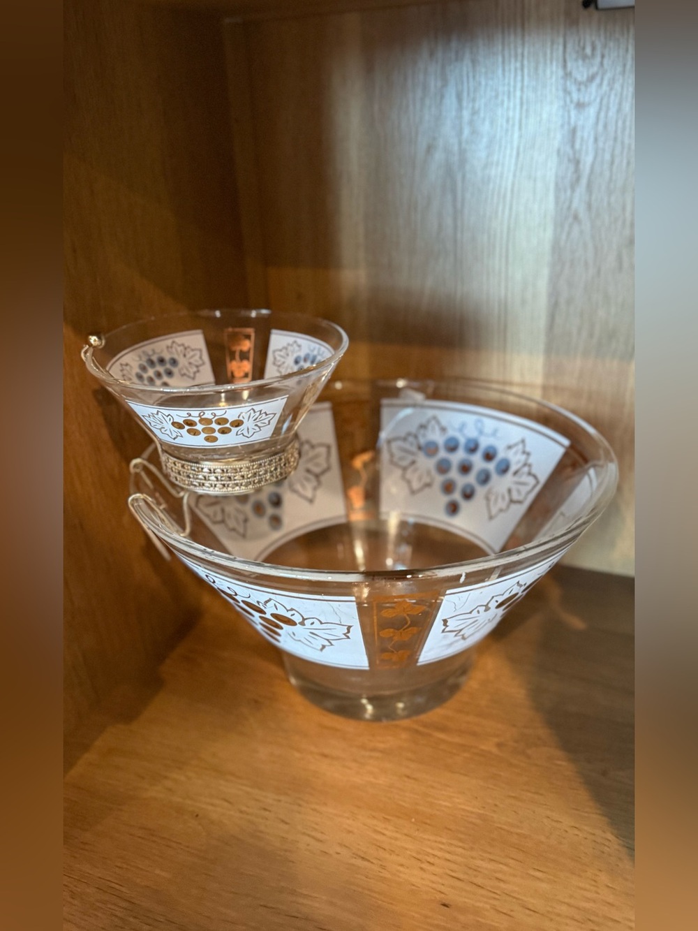 Beautiful Vintage Clear Glass Serving Bowl Set with White & Gold Grape Motif